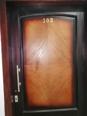 102 B
